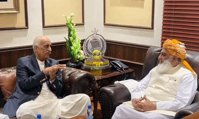PPP tries to woo Fazl ahead of KP Senate elections – Pakistan