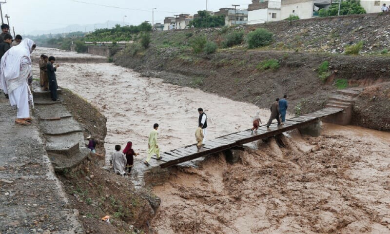 Families evacuated in Charsadda as river swells after downpour – Pakistan
