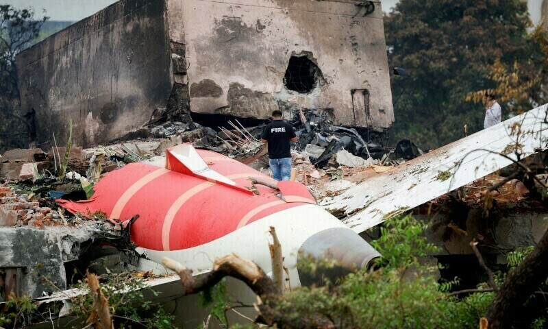 Air India crash report shows pilot confusion over engine switch movement – World
