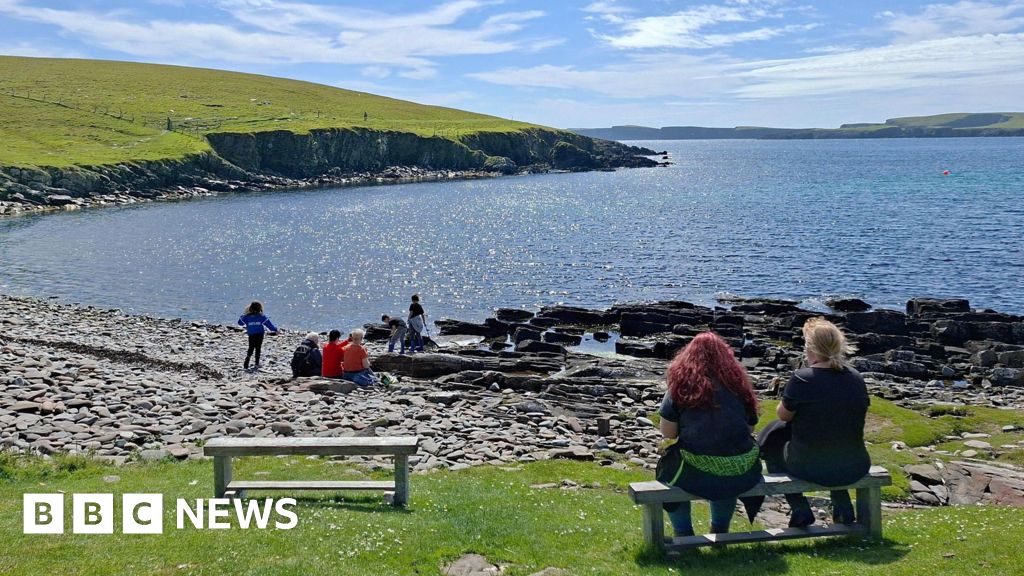 Scotland records hottest day of year as temperature tops 30C